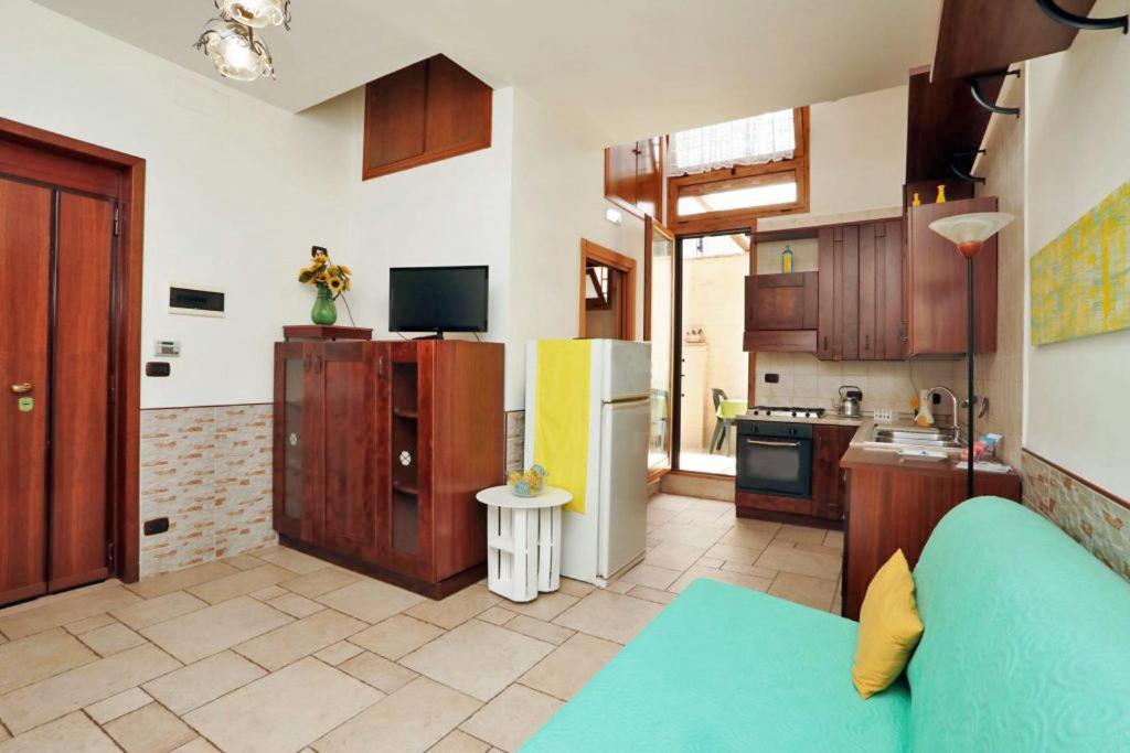 City Cottage Бари Экстерьер фото